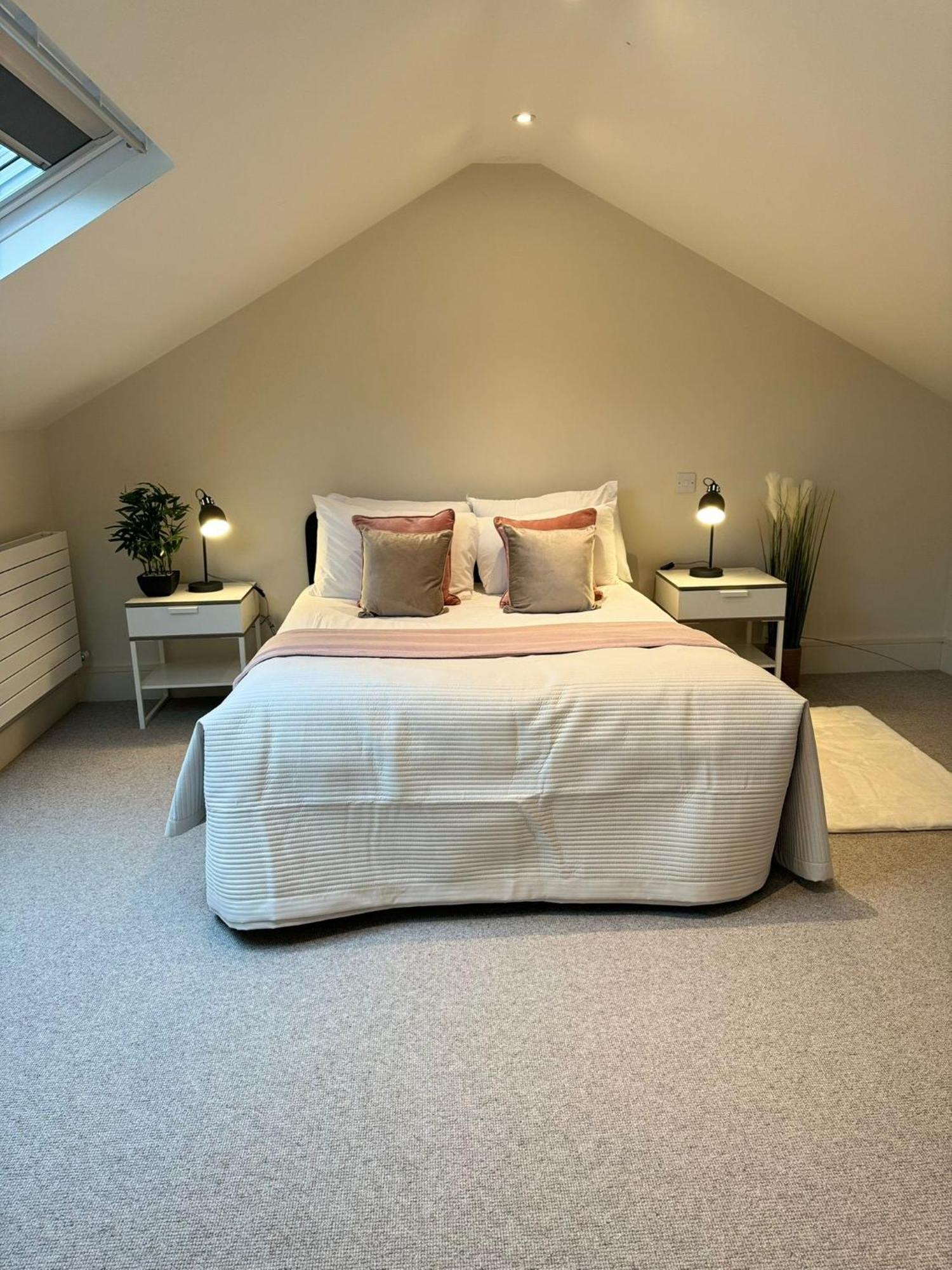 Osbourne House Pink 2 Bed, 2 And Half Bath Daire Birmingham Dış mekan fotoğraf