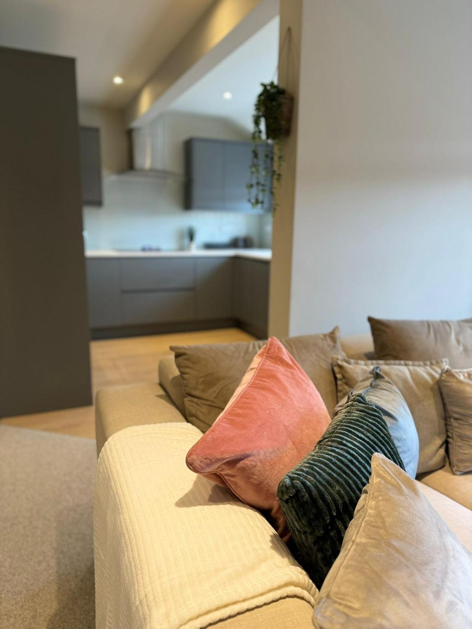 Osbourne House Pink 2 Bed, 2 And Half Bath Daire Birmingham Dış mekan fotoğraf