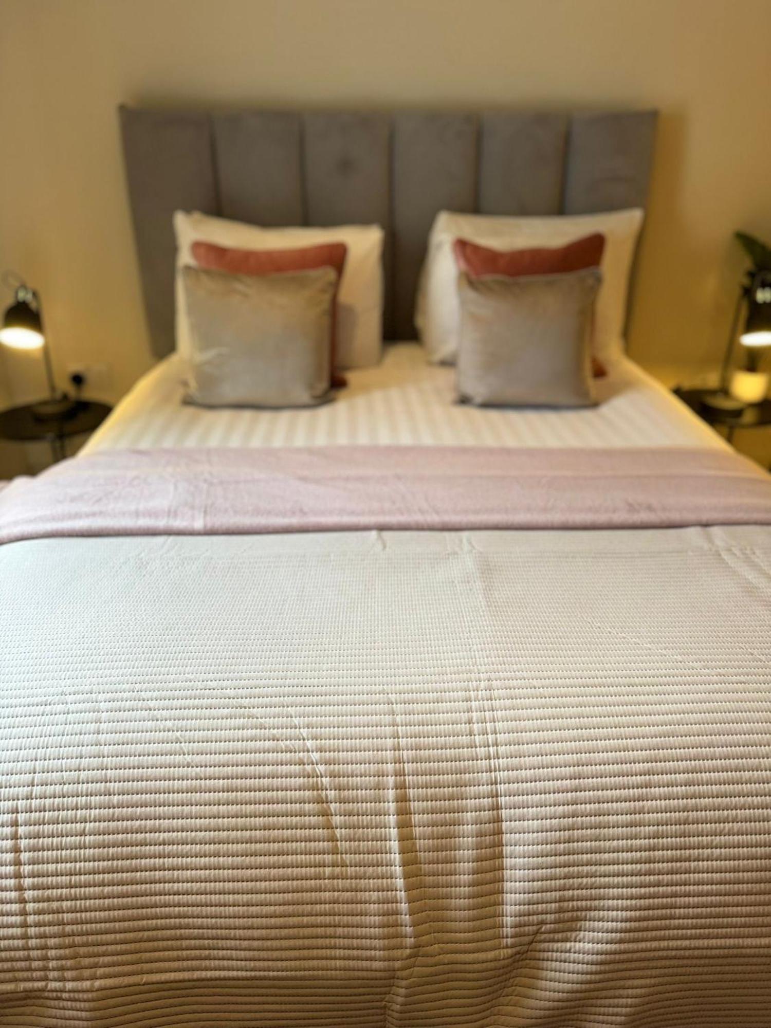 Osbourne House Pink 2 Bed, 2 And Half Bath Daire Birmingham Dış mekan fotoğraf