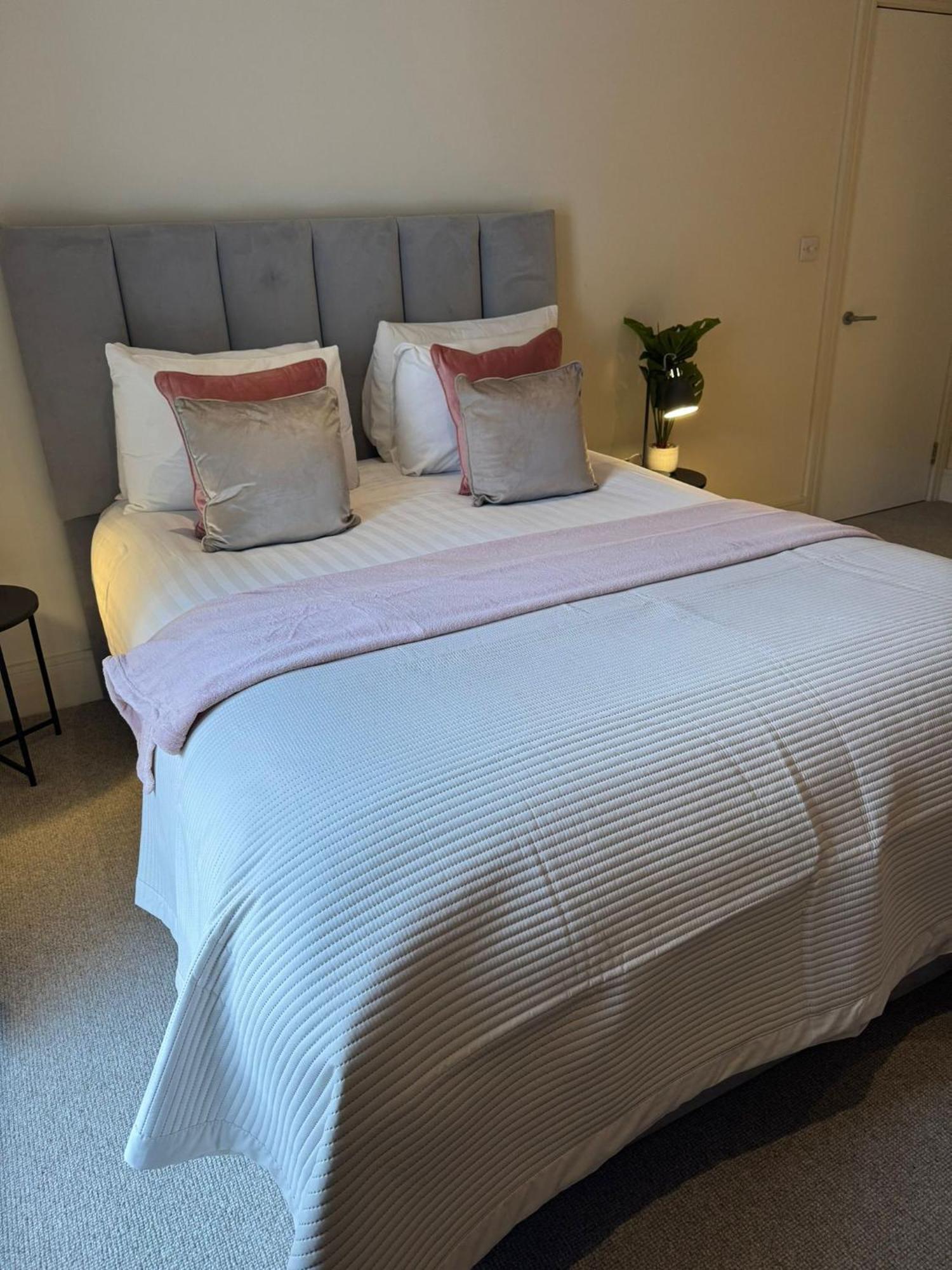 Osbourne House Pink 2 Bed, 2 And Half Bath Daire Birmingham Dış mekan fotoğraf